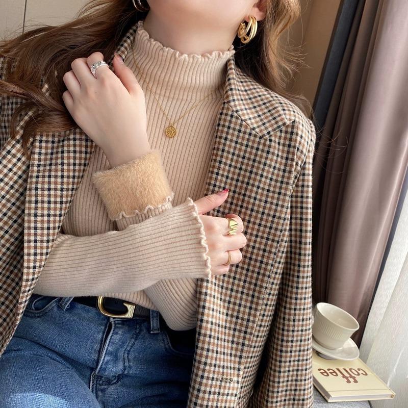 Fleece Thickened Sweater Women's Winter Thickened Bottoming Shirt Integrated Fleece Turtleneck with Wooden Ear Edge and Knitted Top Inside