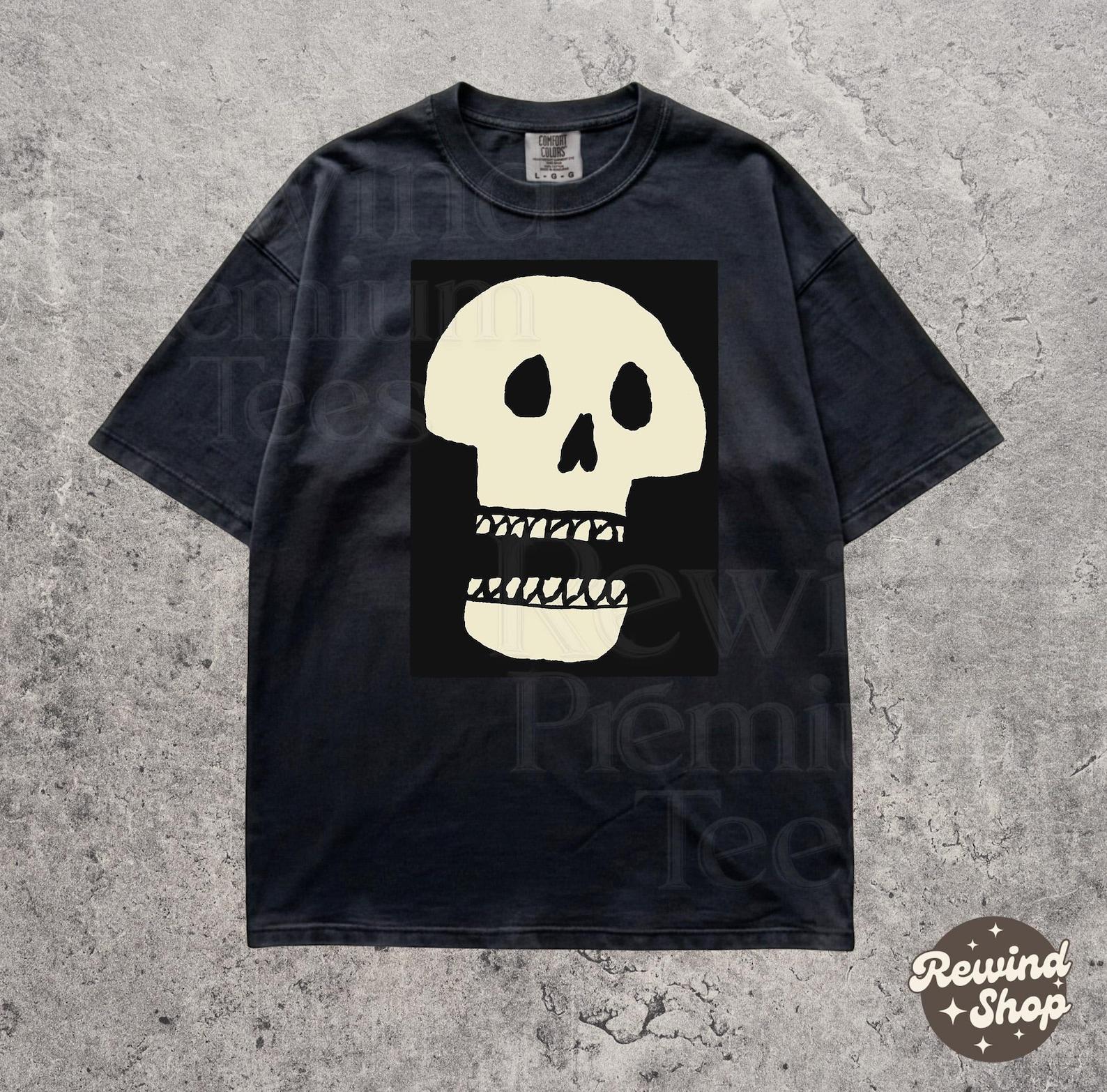 Minimalist Skull Comfort Colors Graphic Tee -- Gothic Comfort Colors Shirt - Alternative Art Skeleton T-Shirt M