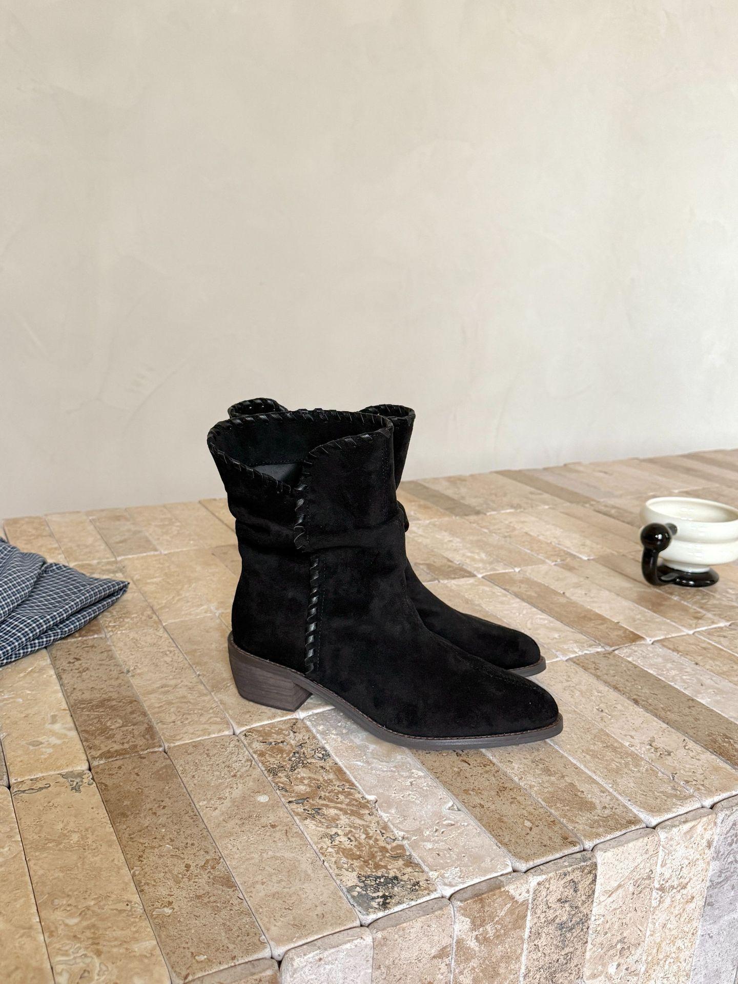 

2025 new women s boots square head thick heel medium heel short boots versatile and thin pile western cowboy boots Maillard matte 35