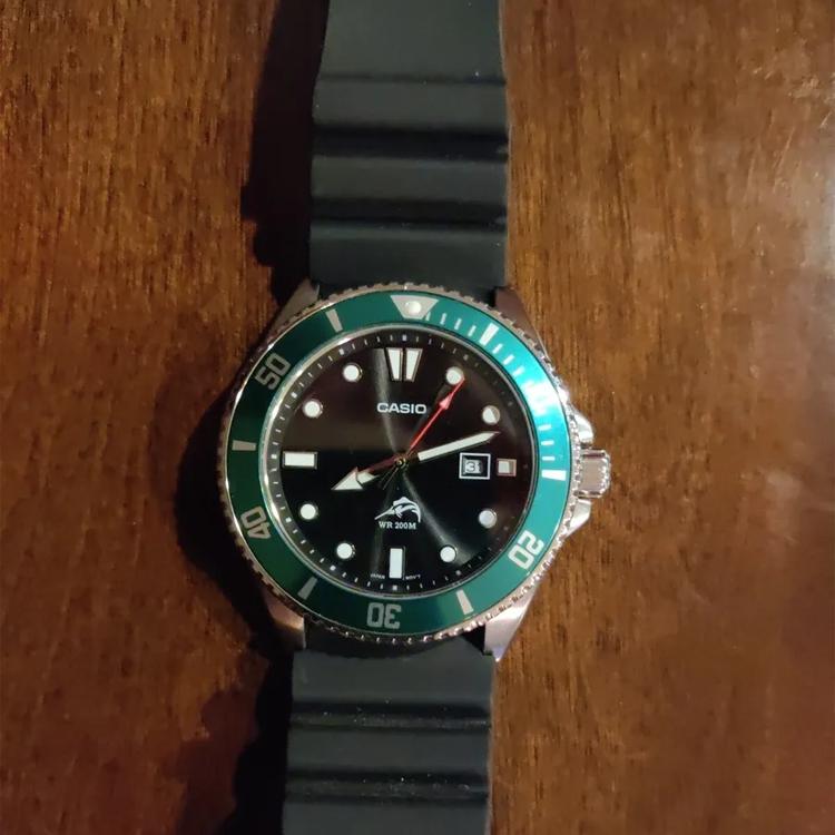 Casio Men Standard Series Black Watch MDV-106B-1A3VCF