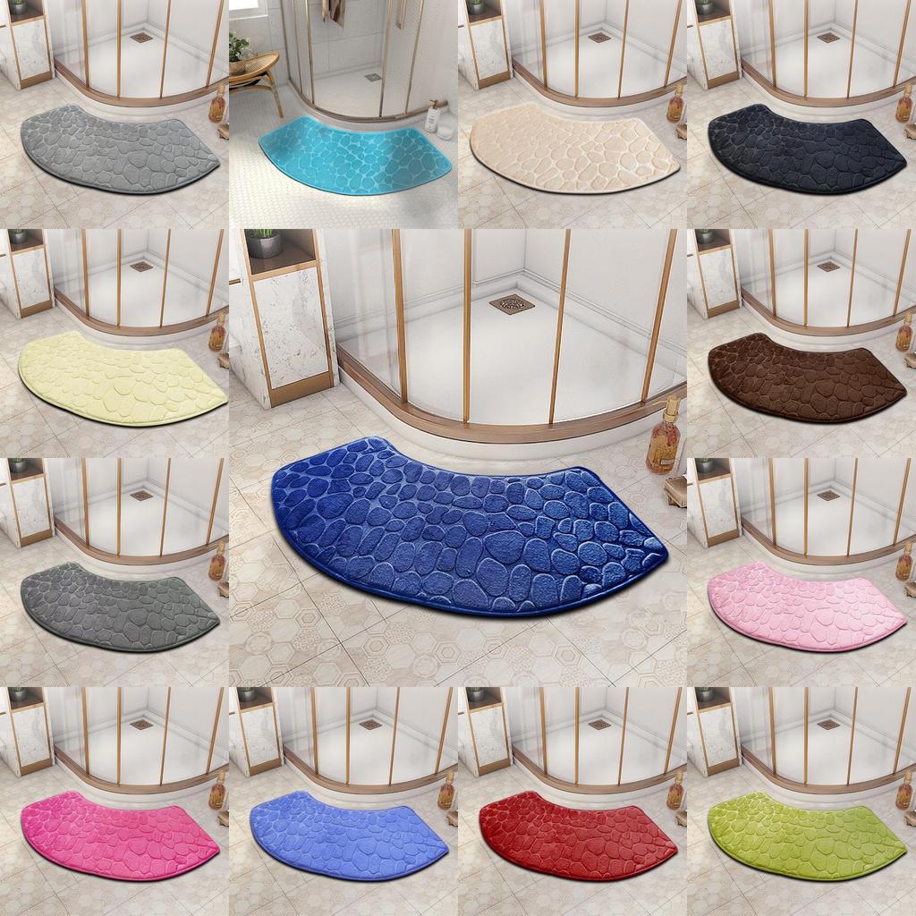 Polyester Non Slip Bathroom Mat With Absorbent Surface For Home Use