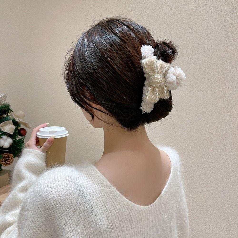 Korean Style Christmas Plush Hair Claw Lamb Wool Shark Grab Clip Sweet Bow Hair Clip  Girls