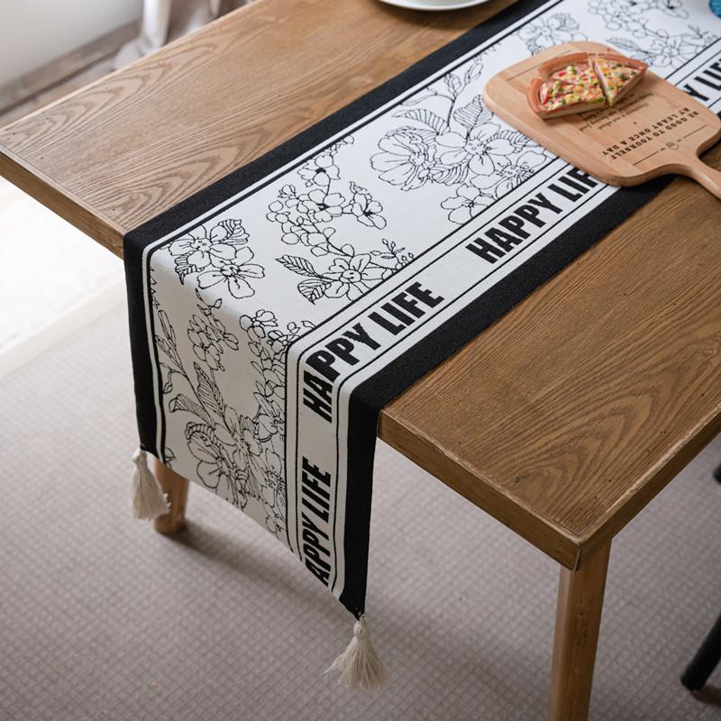 

Nordic Ins Polyester Color-Woven Jacquard Decorative Fringed Dining Table Cloth High-End Light Luxury Black And White Flower Coffee Table Table Flag 35*140