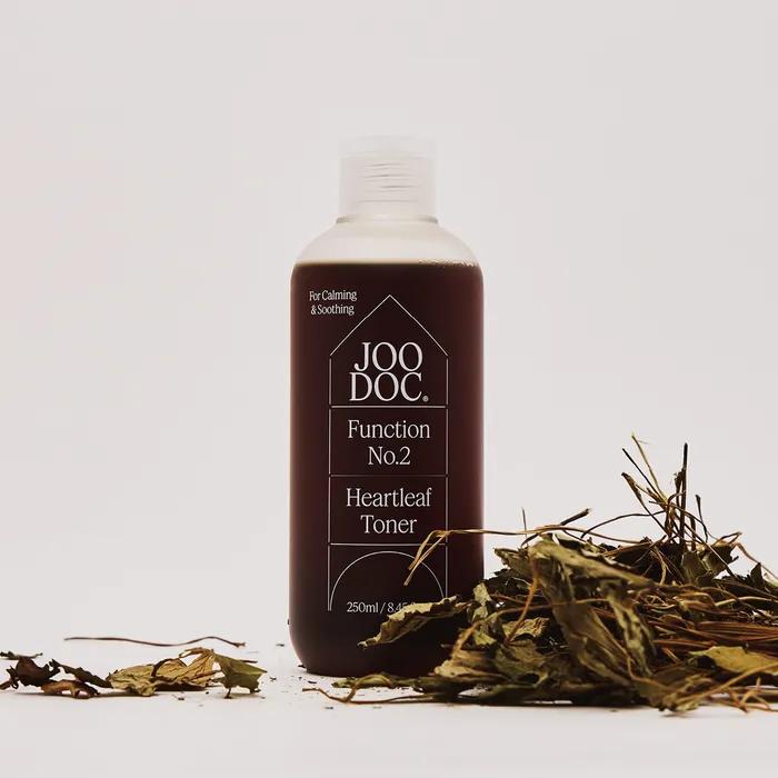 [Acne-Prone Soothing & Brightening / Organic Houttuynia Cordata 88% + Niacinamide 5%] Function No. 2 Houttuynia Cordata Toner 250 ml