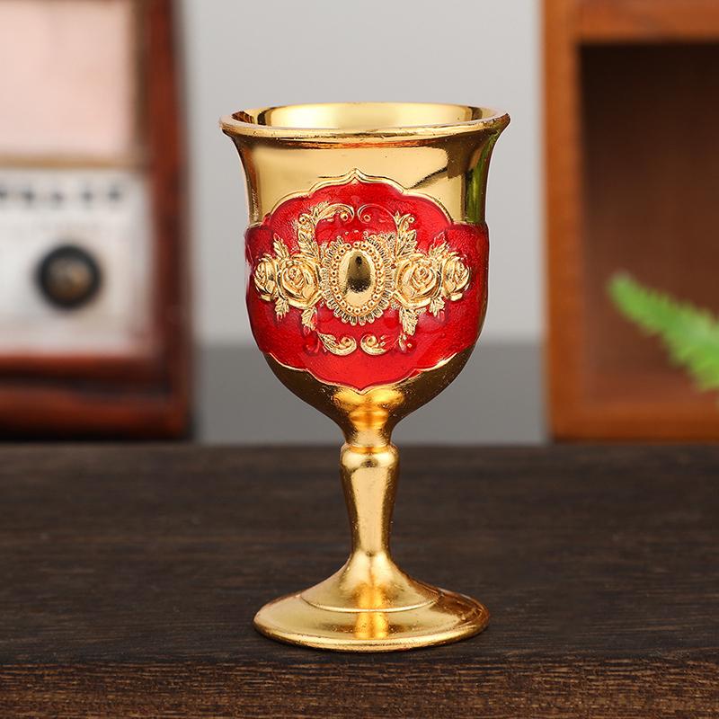 Retro European Style Wine Goblet 1Pcs Food Safe Metal Drinkware Portable for Travel Outdoor Wine Tasting Events golden red