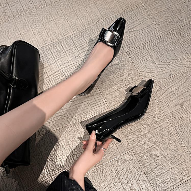 Black work shoes women's thin heels autumn 2025 new pointed patent leather professional work non-grinding feet high heels women