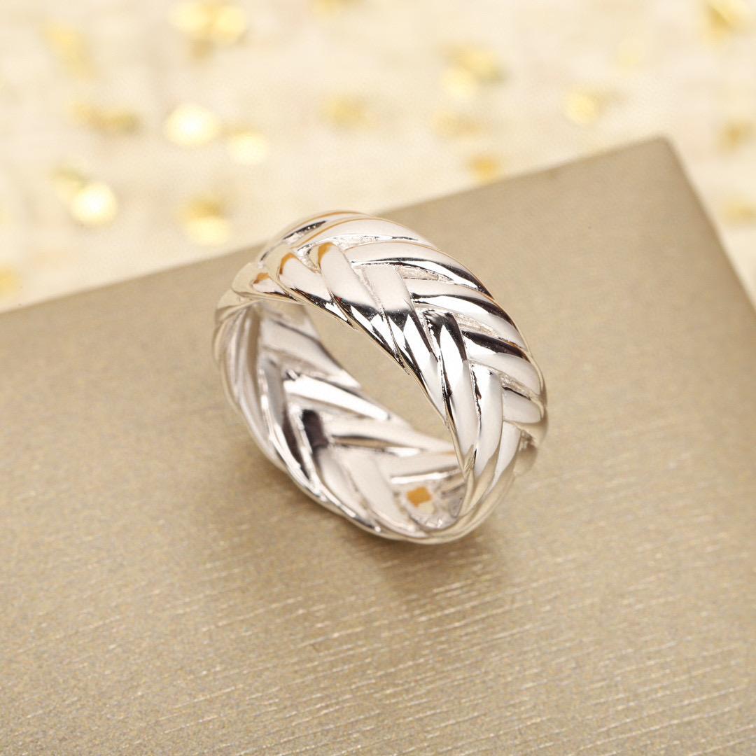 

2023 Новый нишевый бренд Винтажное женское кольцо Роскошные дизайнерские украшения для женщин Модные кольца из чистого серебра 925 пробы Женские кольца 8 серебряный