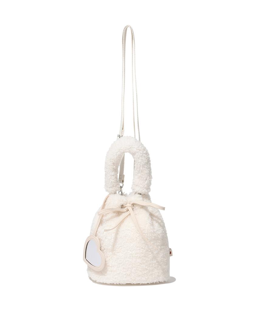 Covernat Woman Clover Heart Fluffy Bucket Bag Ivory