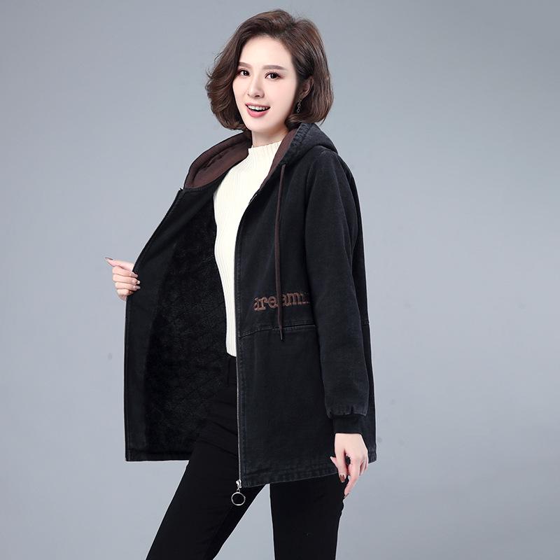 Women's Fleece-Lined Denim Hooded Jacket: Mid-Length, Warm, Fashionable Autumn/Winter Coat for Middle-Aged & Elderly Moms.