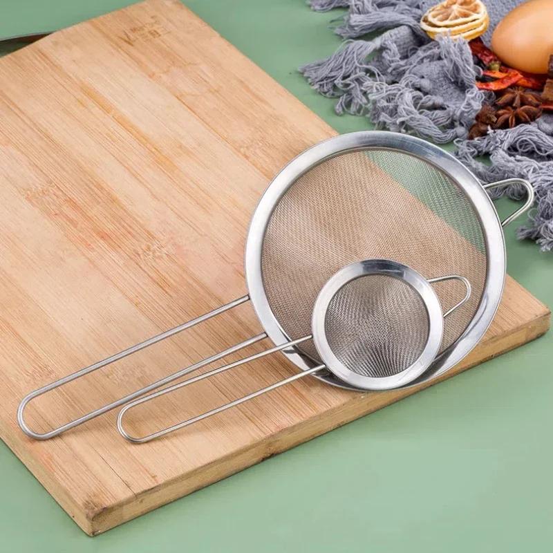 Stainless Steel Fine Mesh Flour Sifter with Handle Baking Sieve Strainer for Kitchen Cake Cookie Making