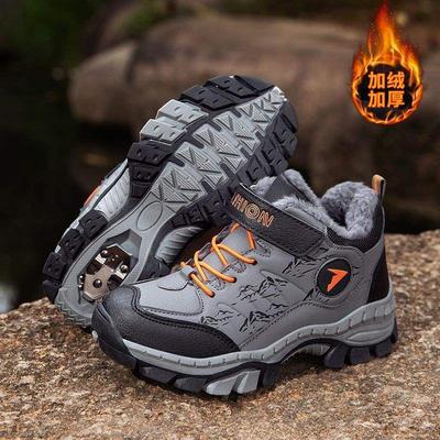 Chlapci – Topánky