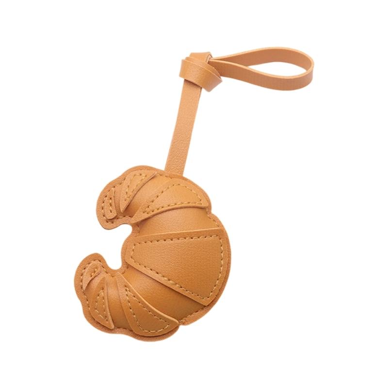 Handgenähtes Patchwork Croissant Schlüsselanhänger Vintage Stil Leder Dekoration Schlüsselanhänger Ornament Für den täglichen Gebrauch