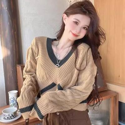 Women's Spring Lazy Style Thickened Twisted Sweater Short and Slimming Design V-Neck Top for Autumn and Winter