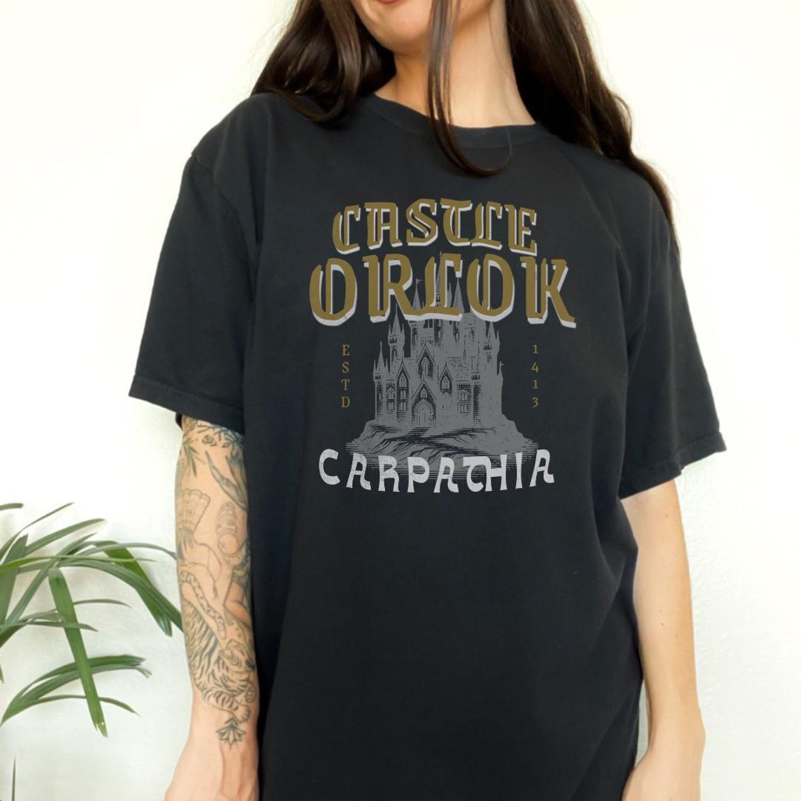 Oversized Nosfuratu Castle Orlok Travel Shirt, Count Orlok shirt, Nosferatu Shirt, Gift for Horror Fans, Horror Movie Shirt S