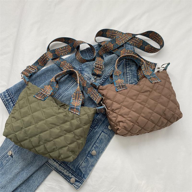 Fashion Women Crossbody Puffer Bag Padded  Inflated Bag Down Cotton Padded Wide Shoulder Strap Shoulder Bag