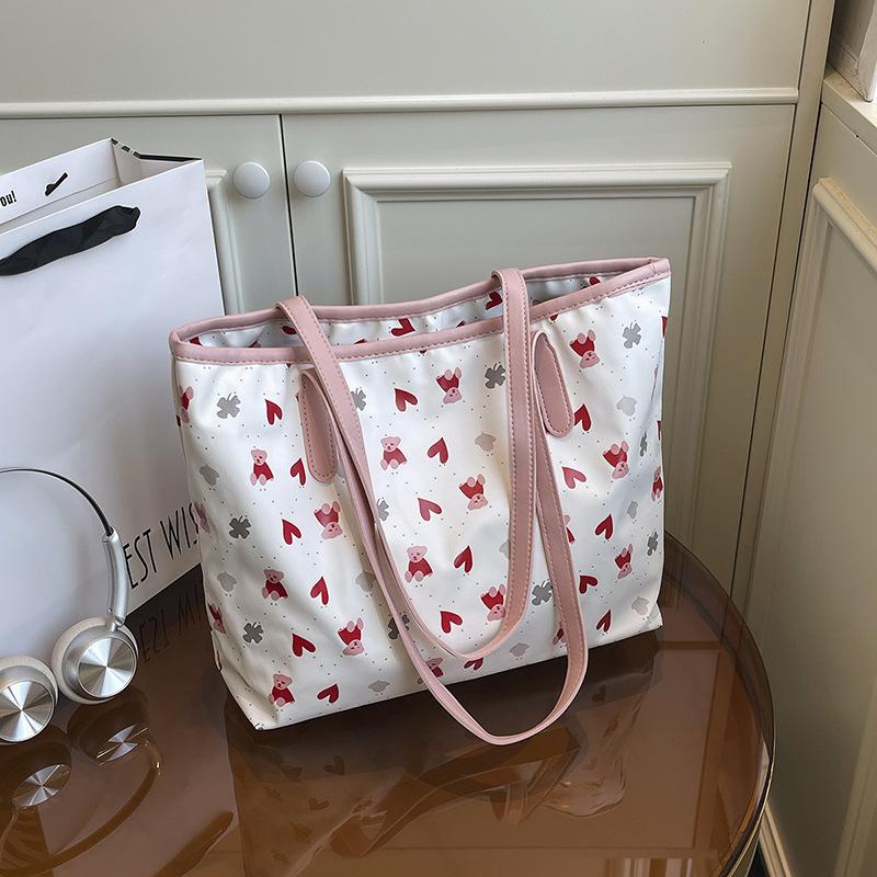 Large Capacity Printed Faux Leather Tote Bag for Women Fashionable Street Style Shoulder Purse