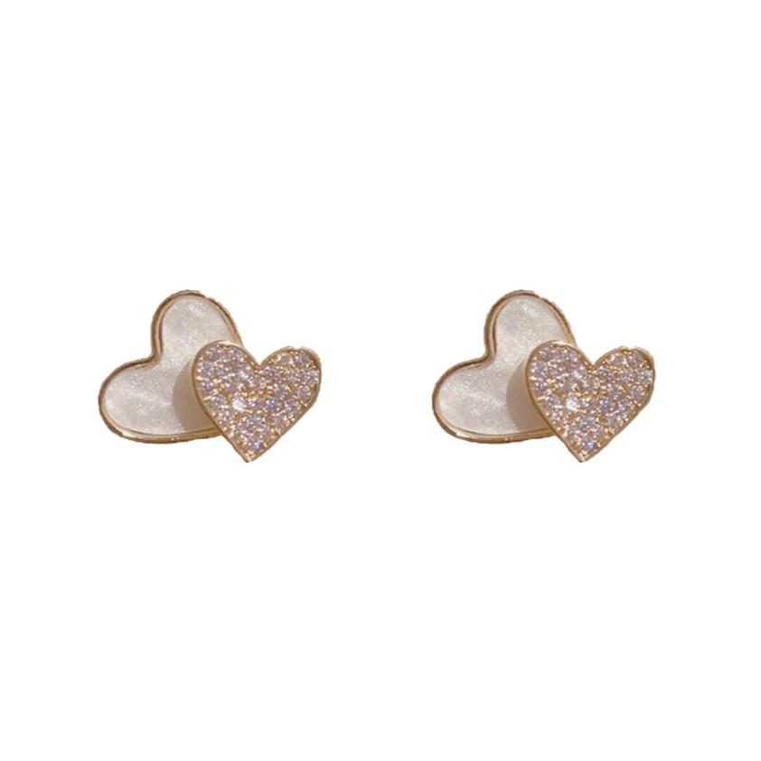 Korean Sweet Heart Zircon Love Heart Earrings: Exquisite, Fashionable Jewelry for Women