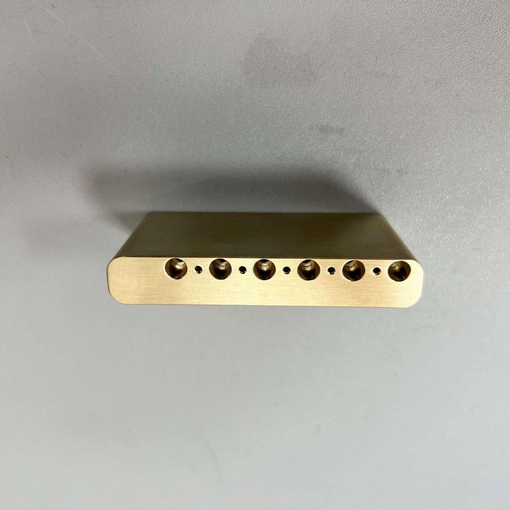 Pure Copper Base Electric Guitar Bridge with Stainless Steel Components