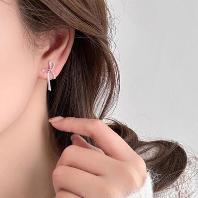 1Pair  Metal Bow Stud Earrings For Women Girls Elegant Exquisite Versatile Advanced Sense Bowknot Earrings Jewelry Gift