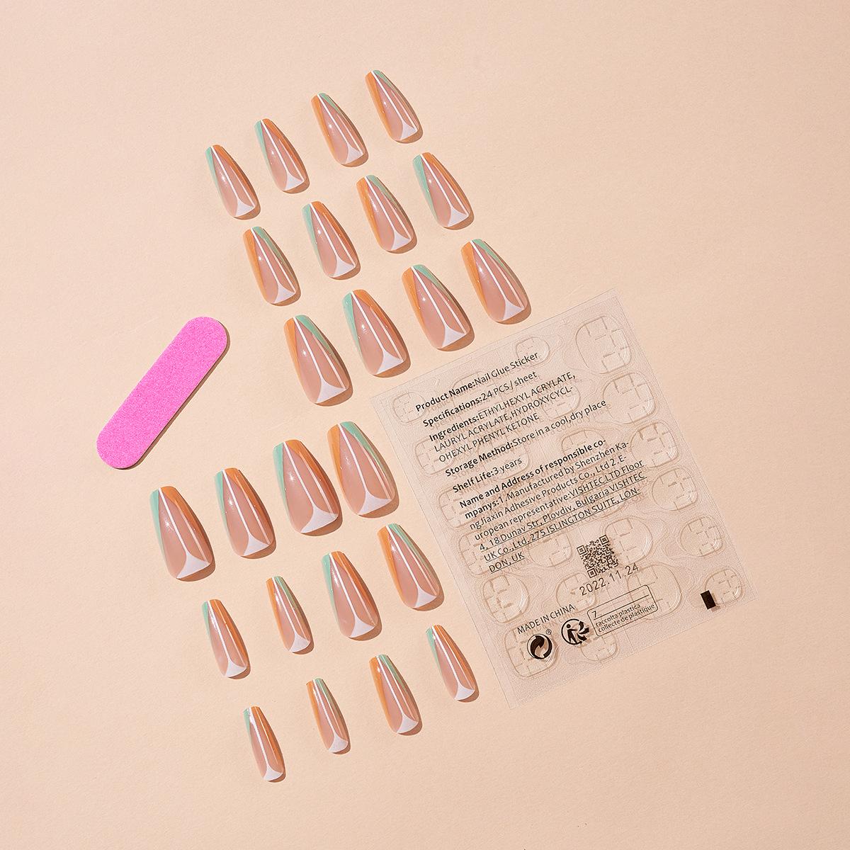 

European & American Chic Heart Color Block Press-On Nails - Cool & Sassy Style False Tips.