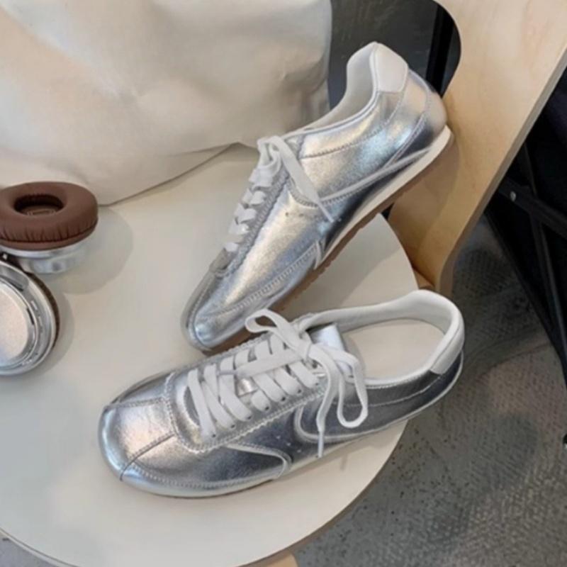 Fashion New Women Sneakers High Quality Flats Outside Casual Running Women Shoes Simple Versatile Non-slip Loafers Zapatos De Mujer