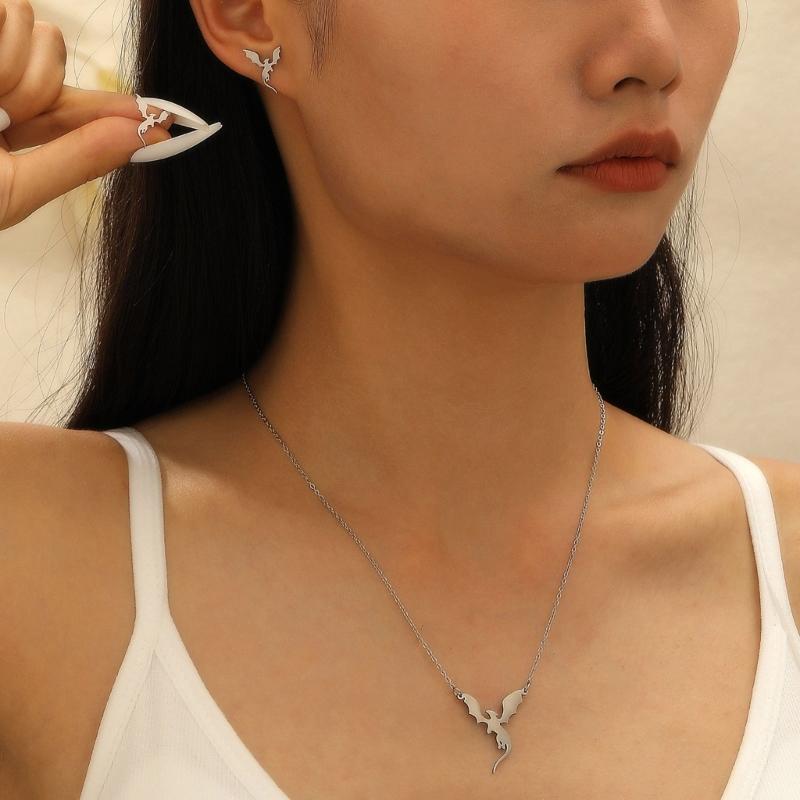 Fashion Small Dragon Studs Earrings Statement Earring Copper Texture Ear Studs Ears Accessory Present for Woman and Girl