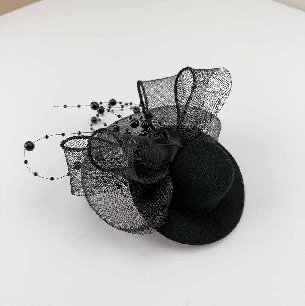 Cappello Fascinatore Nero Retrò da Donna - Piccolo Copricapo in Rete per Eventi Formali, Fotografia e Compleanni
