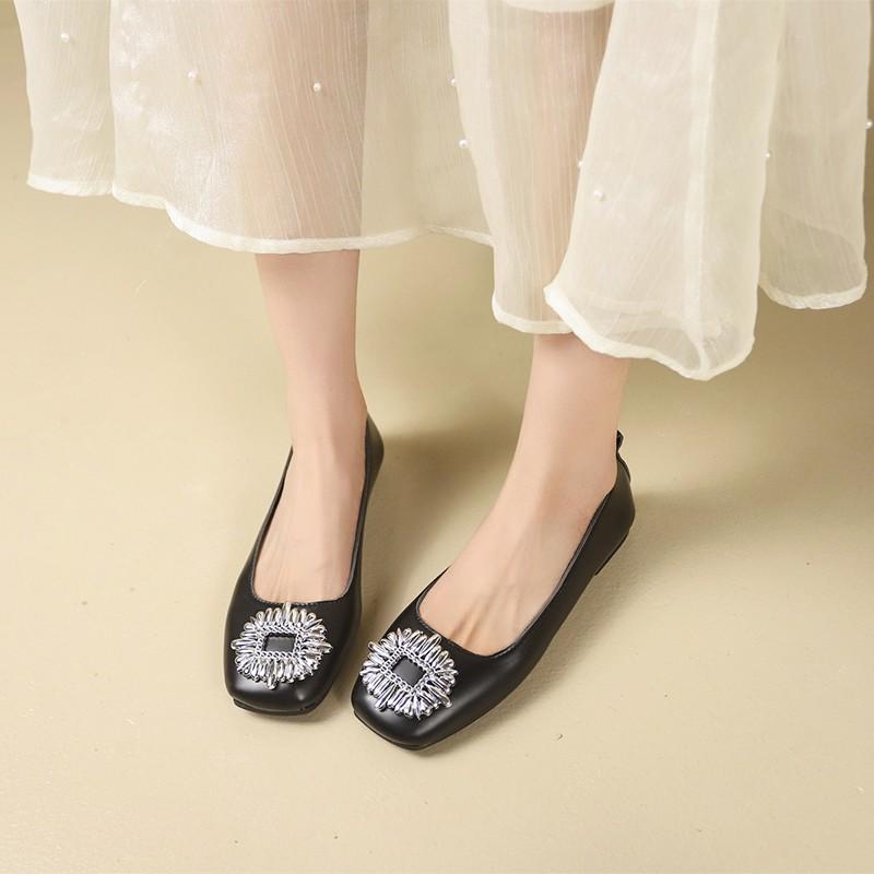 

2024 Блестящие туфли со стразами Женские серебристые туфли-лодочки из лакированной кожи с квадратным носком Слипоны Женские балетки Офисные туфли Лоферы Женские 35 чёрный