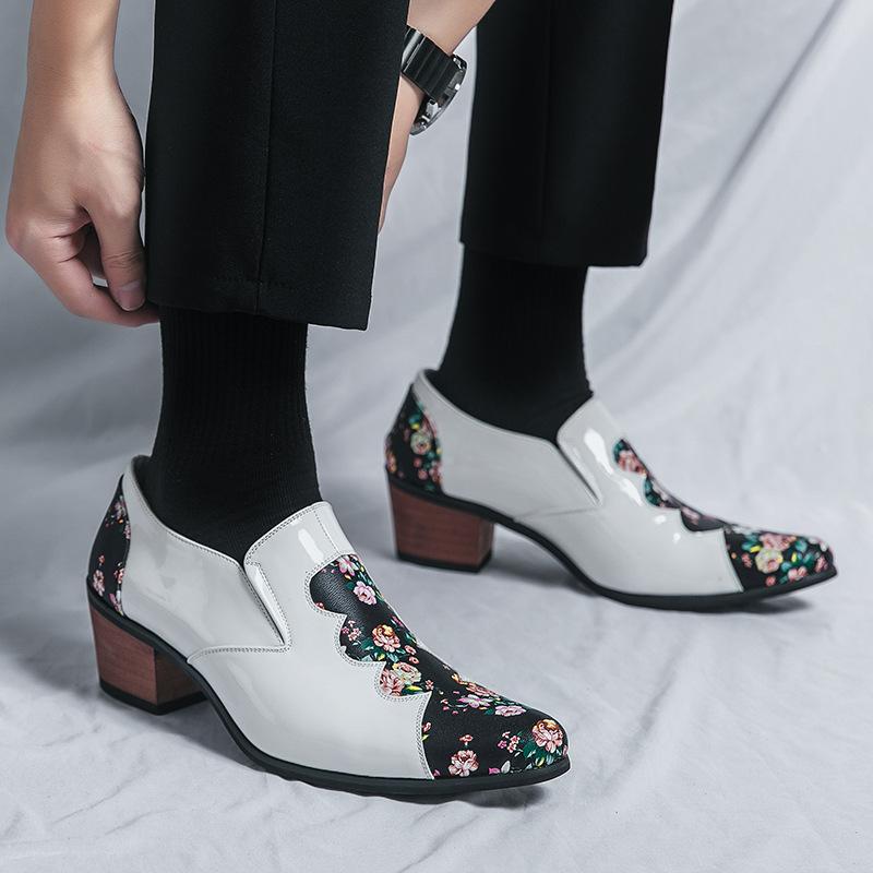 Außenhandel neue Herrenlederschuhe Modetrend Britischer Stil kleine Lederschuhe junge Herren höhenerhöhende Lederschuhe Friseurschuhe