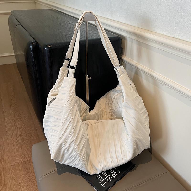 Canvas Bag Women's Large Capacity 2025 New Summer Versatile Simple Shoulder Shopping Bag College Student Class Tote Bag