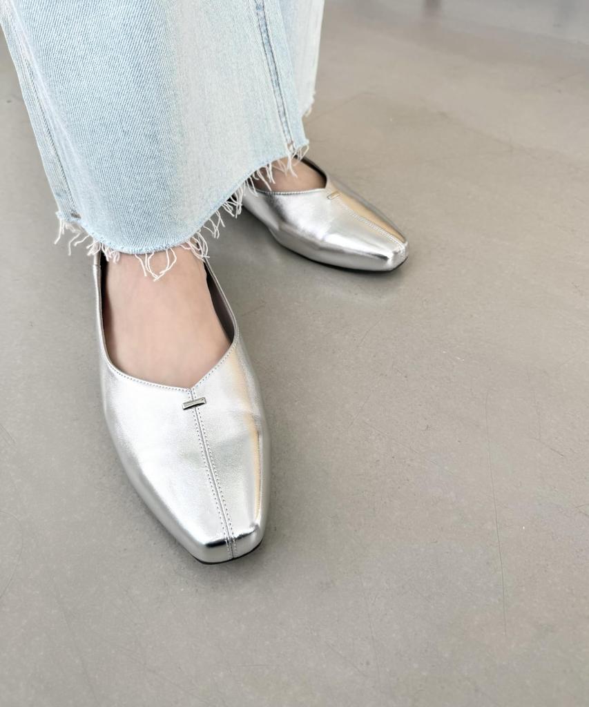 with collapsible babouche suitable for commuting and standing available in large and small 61112 Pumps, flats, heels, style, cushioned, soft, V-cut,