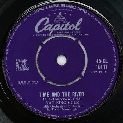Disc de 7 inch NAT KING COLE - Time And The River / Whatcha' Gonna 45CL15111 Capitol Records 1960 UK Jazz Folosit