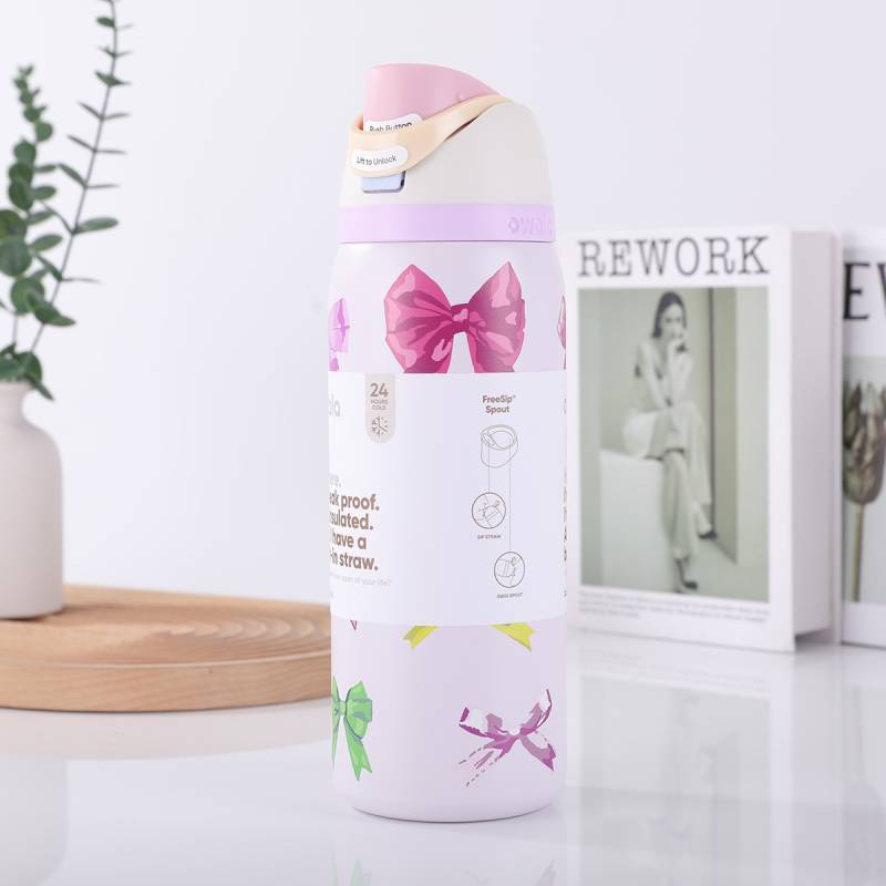 Stainless Steel Double Layer Water Bottle With Silicone Lid For Fitness School And Commuting