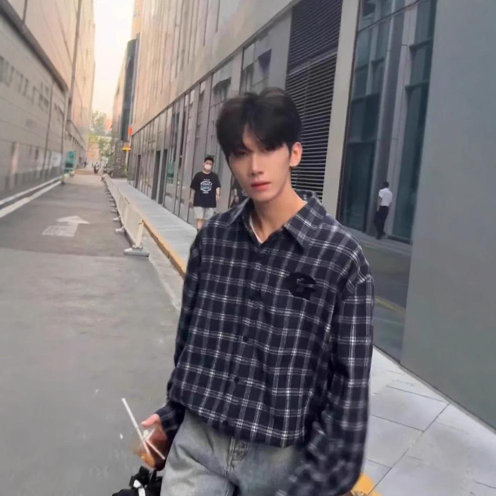 

Мужская рубашка с длинным рукавом в японскую клетку - Модная, Универсальная, Молодежная, Повседневная, Свободного кроя, в стиле Гонконга XXL темно-синий