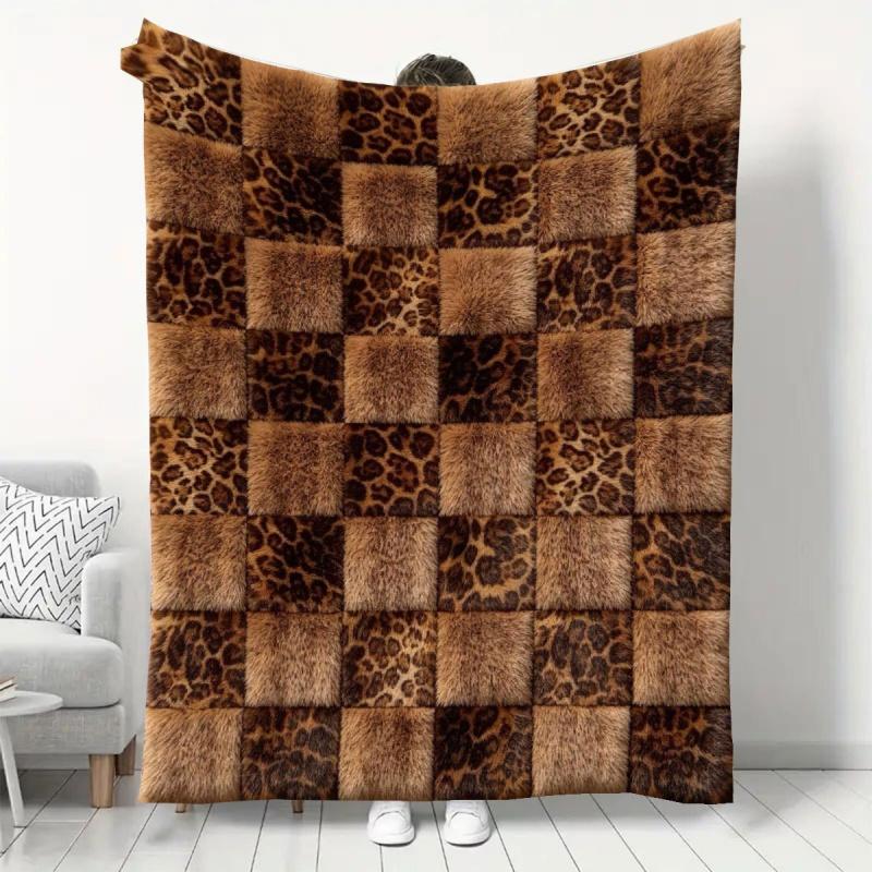 Leopard Fur Plaid Print Throw Blanket, Animal Skin Checkered Pattern Soft Flannel Blanket for Couch Bedroom Decor