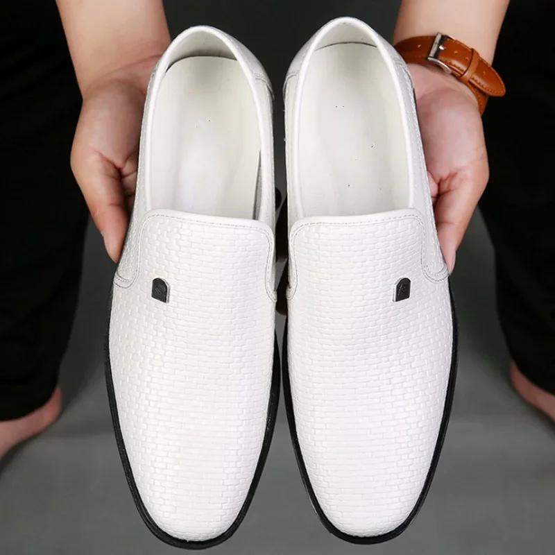 2024 New Men Loafers Leather Shoes Summer Hollow Breathable Oxfords Man Casual Shoes Slip On Formal Dress Shoes for Sneaker