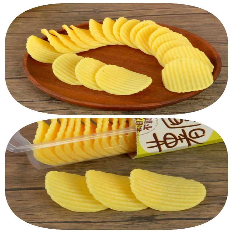 1Pc Simulated Potato Chips Model Simulated Food Snack Potato Chips Props 1:1 Fake Potato Chips Food Game Keychain Pendant