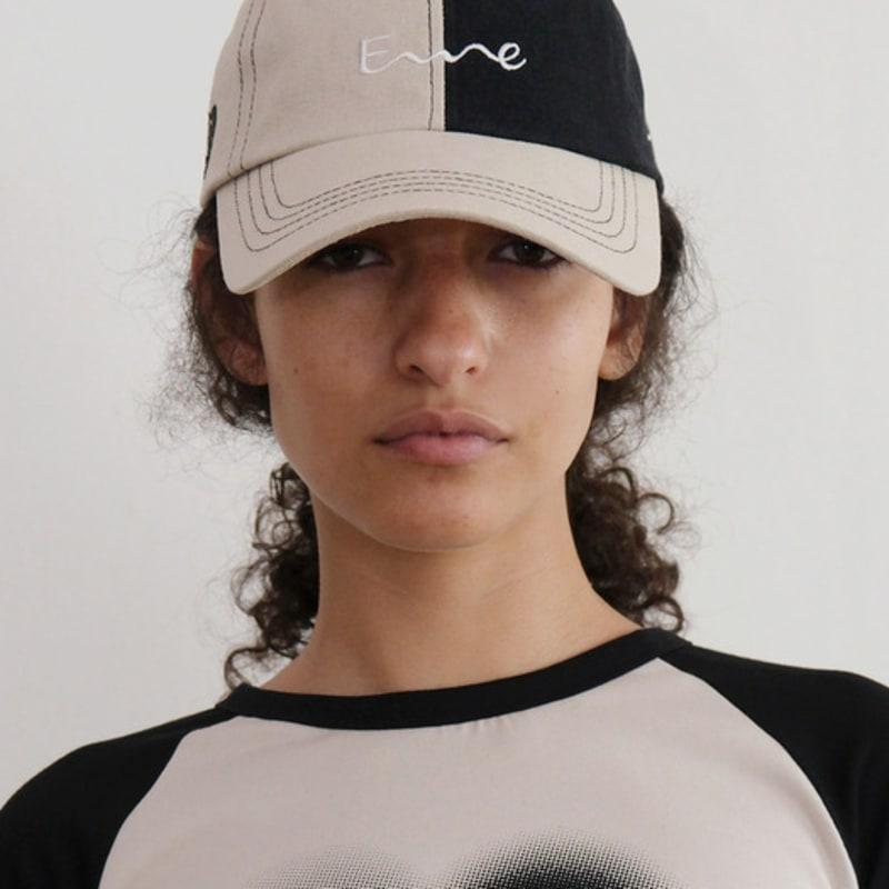 

EcommaE СИМВОЛ СЕРДЦА СОЛНЦА БЕЙСБОЛКА (БЕЖЕВЫЙ+ЧЕРНЫЙ) one