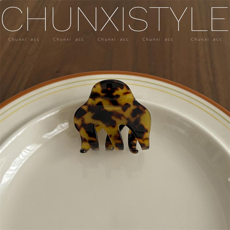 Dark Series Tortoiseshell Leopard Acetate Claw Clip: Large/Medium Hair Clip for Women