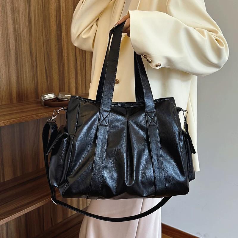 Retro Large-Capacity Tote Bag Women'S Bag New Commuter Personalized Splicing Armpit Bag Shoulder Messenger Bag