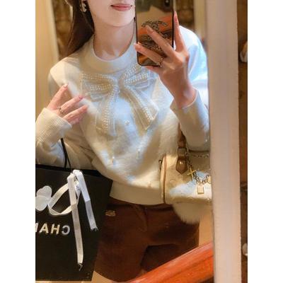 Maglione lavorato a maglia da donna girocollo con perline a forma di farfalla