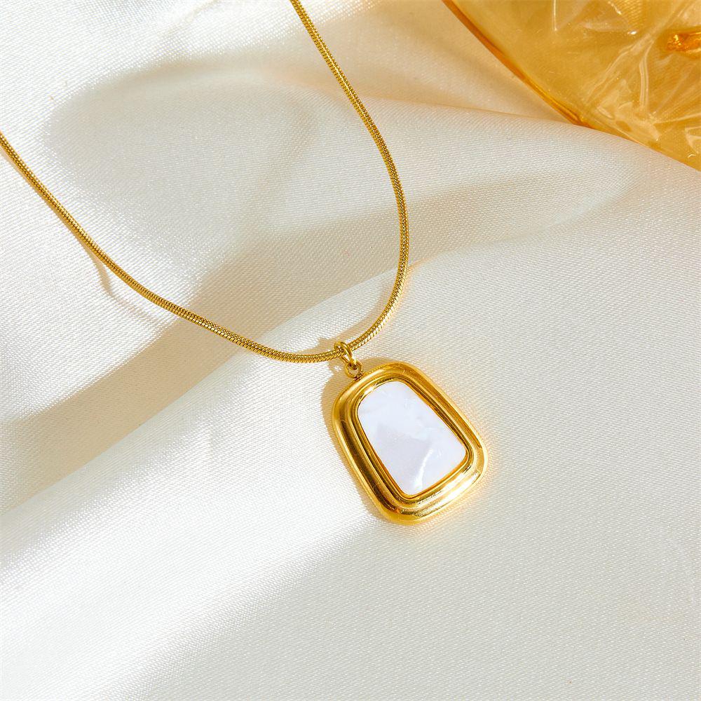 Korean Style Trapezoid Clavicle Chain & Colorfast Stainless Steel Earring Backs for Versatile Sweater T-shirt