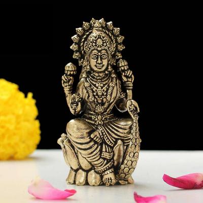 Statue de Déesse Laxmi en Laiton Fabriquée à la Main pour Temple Domestique | 2,5" Figurine de Maa Lakshmi Idole Murti Symbole Sacré de Richesse | Parfaite pour les Rituels & les Cadeaux