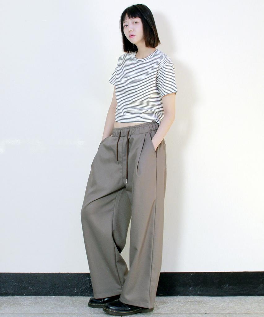 Deumakeu Side One-Pleat Real Wide Pants Mocha