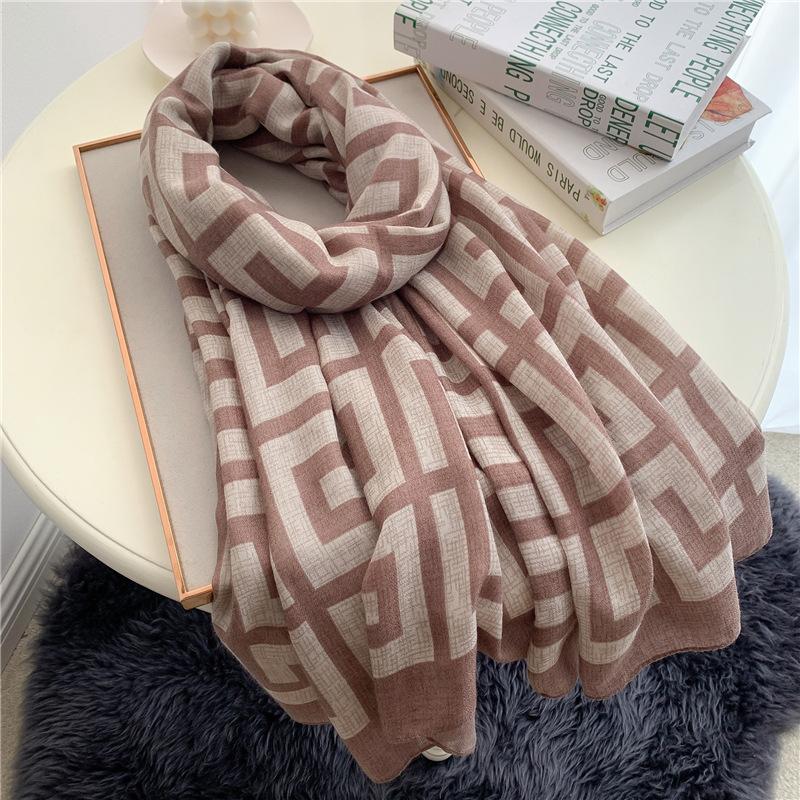 Retro temperament scarf women's spring and summer travel shawl versatile color matching cotton and linen scarf long large size headscarf new