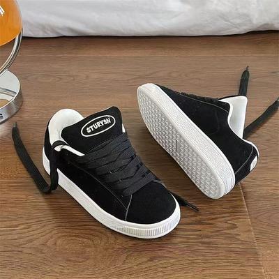 New Black Retro Bread Shoes Chic Niche Design Skateboard Shoes High Value Low Top Shoes