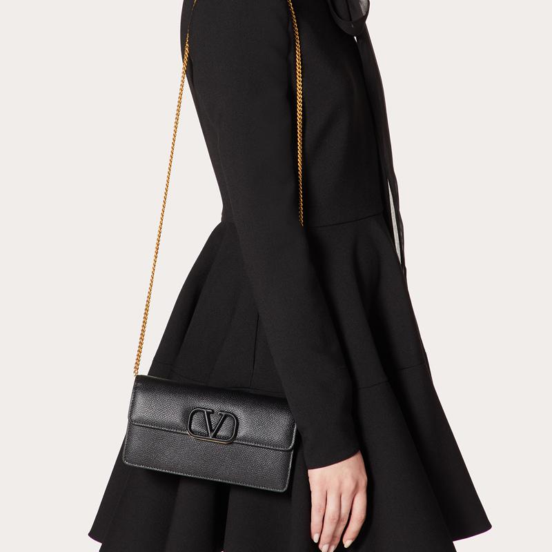 Valentino Vlogo Signature Pebbled Calfskin Chain Shoulder Bag Clutch Tote Wallet Women Bags Black ZW2P0-S93RQR-0NO