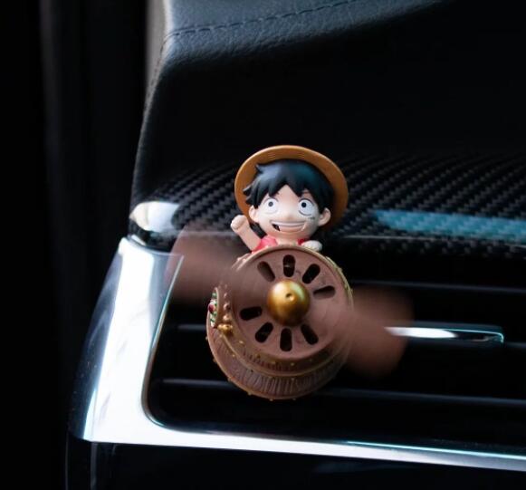

Popular Car Air Outlet Fragrance Decoration Fan Anime Luffy Zoro Action Figurine Ornament Toys Auto Interior Accessories
