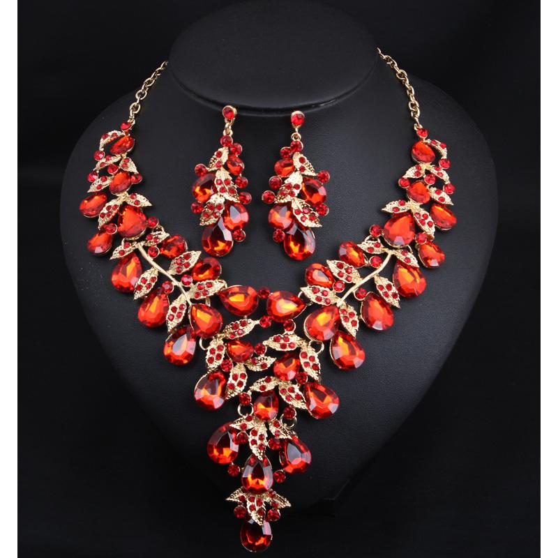 

Европейский и американский минималистичный комплект невесты с бриллиантовым ожерельем и серьгами, платье, свадебный банкет, женские аксессуары красный