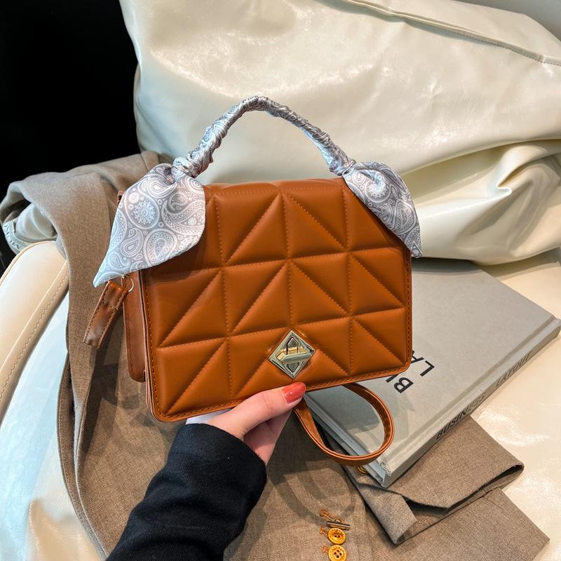 New Style and Fashionable Design One Shoulder Crossbody Fashionable Solid Color Spring and Summer Small Square Bag Texture Crossbody Bag